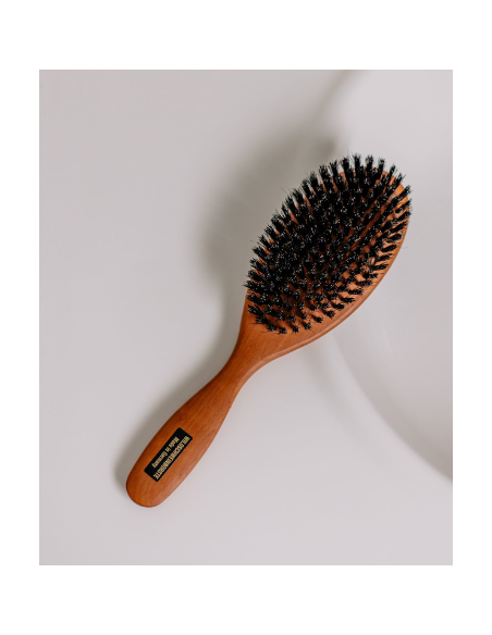 Brosse à cheveux en poirier et poils de sanglier