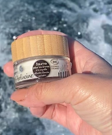 Baume pour les lèvres à la coquille d'huître...